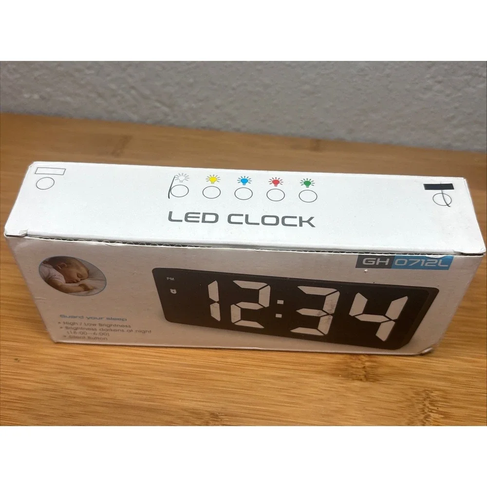 Clock LED Digital USB Powered ALARM, DATE, TEMP with Large White‎ Display